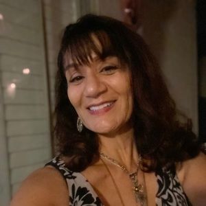 Meet your Posher, Caroline